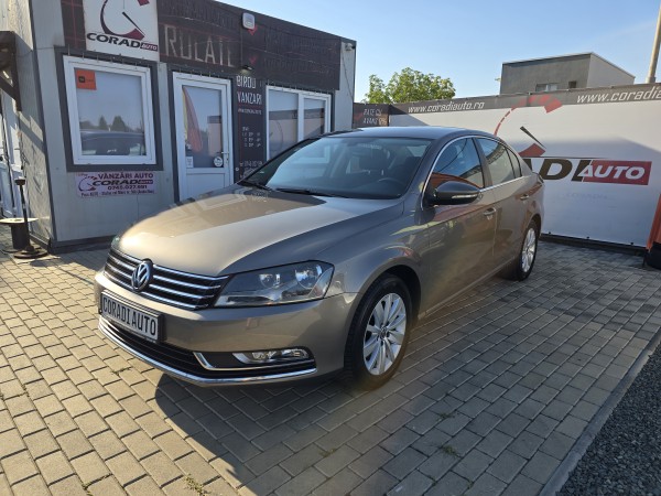 VW PASSAT LIMUZINA 1.6 D 2012  CLIMATRONIC